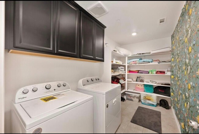 10904 Arrington Dr