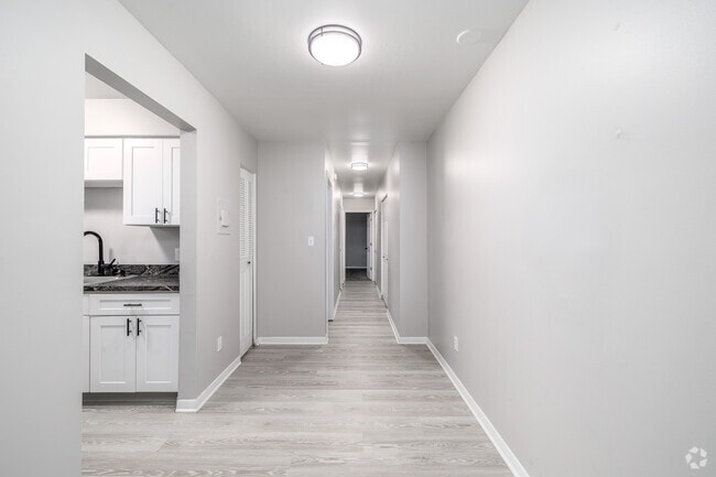 Seed - 2BR, 1.5BA - 1,000SF - Dining Room