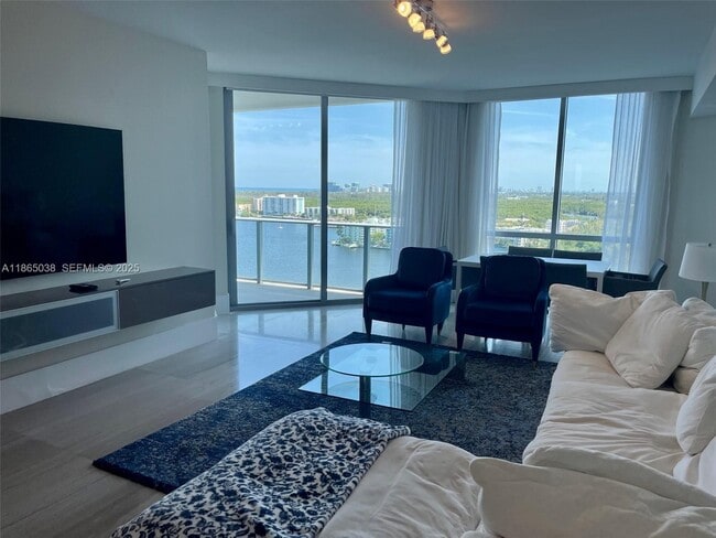 Building Photo - 17111 Biscayne Blvd Unit 1806