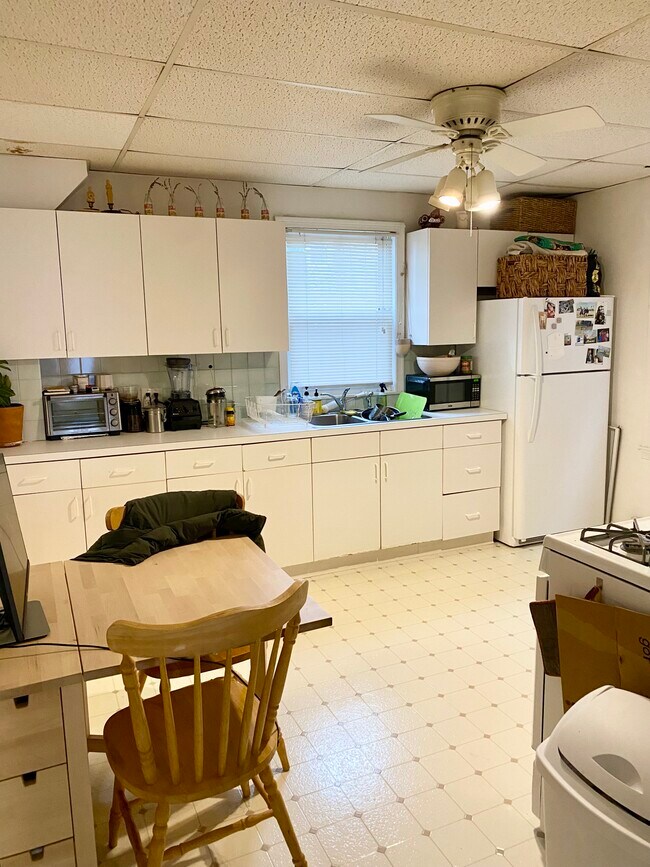 Photo - 160 Otis St Unidad 1