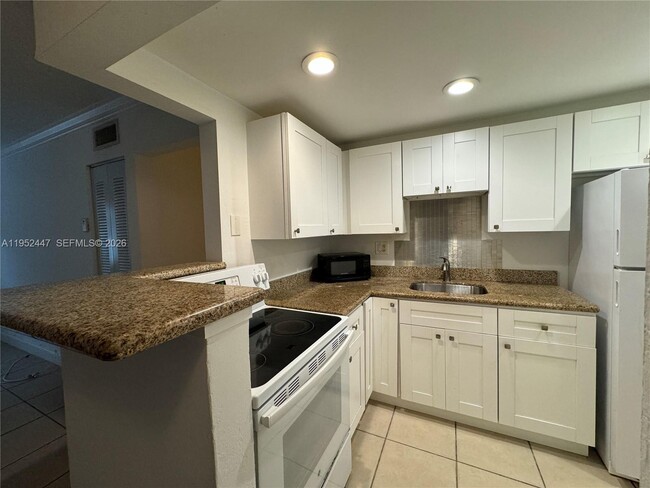 Photo - 8605 SW 68th Ct Unit 4