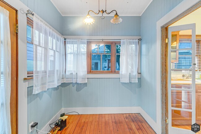 Photo - 30 Paloma Ave