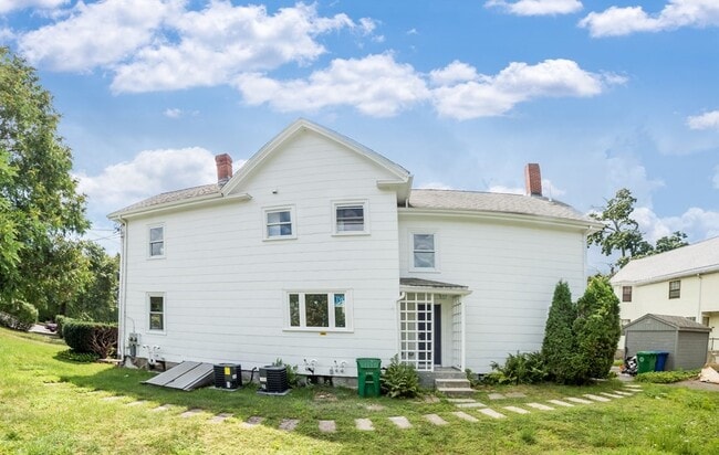 Photo - 92 Clinton Pl