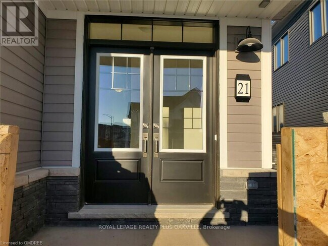 Photo - 21 Keelson St.