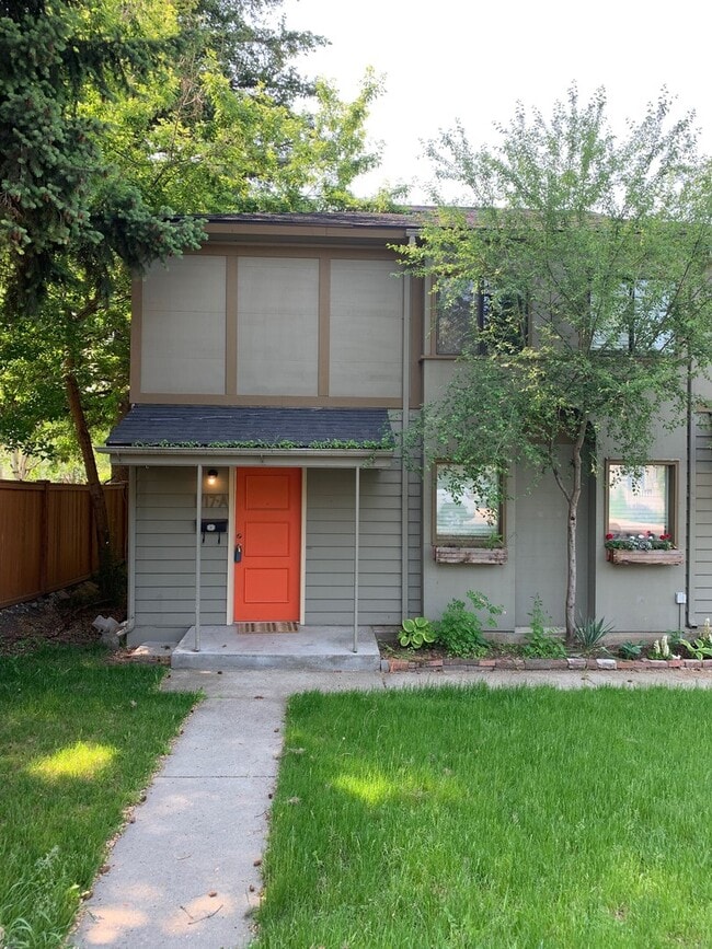 Building Photo - 1717 W 12th Ave Unit A