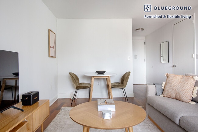 Photo - 290 3rd Ave Unit FL15-ID1189