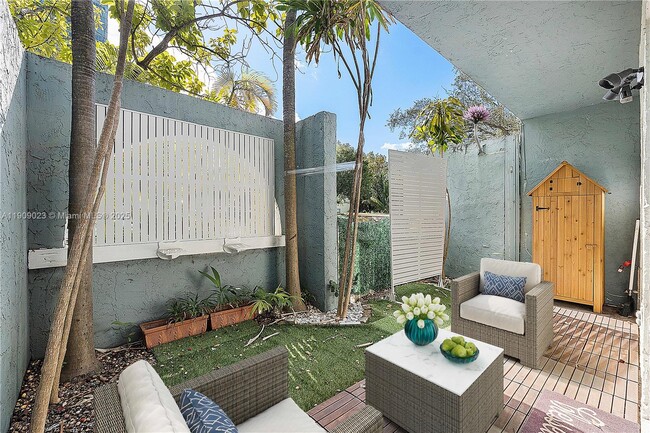 Photo - 517 NE 38th St