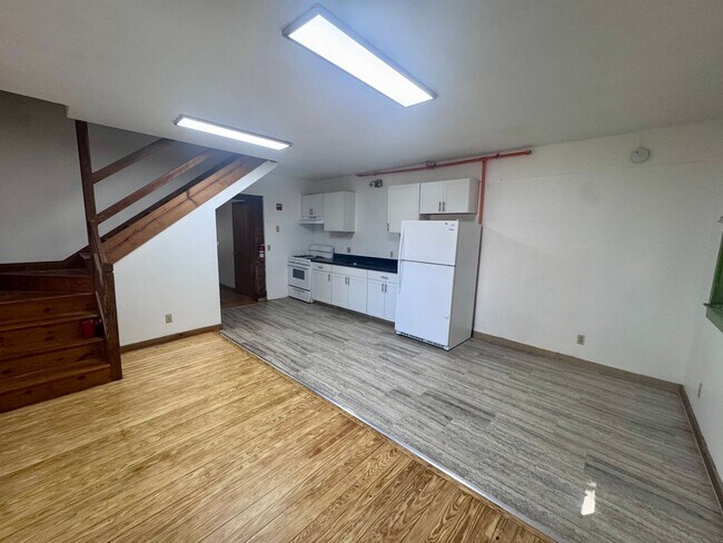 Photo - 156 Main St Unit 3