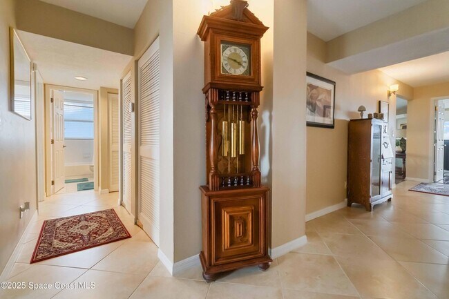 Photo - 215 Ballyshannon St Unidad C401