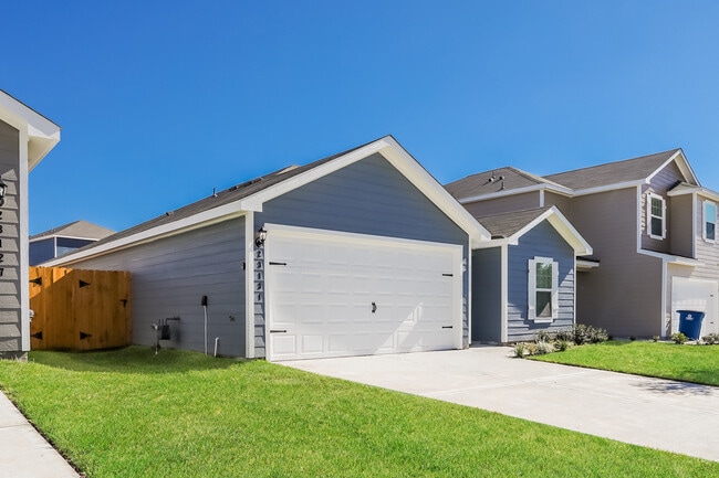 Photo - 23131 Shakespeare Dr