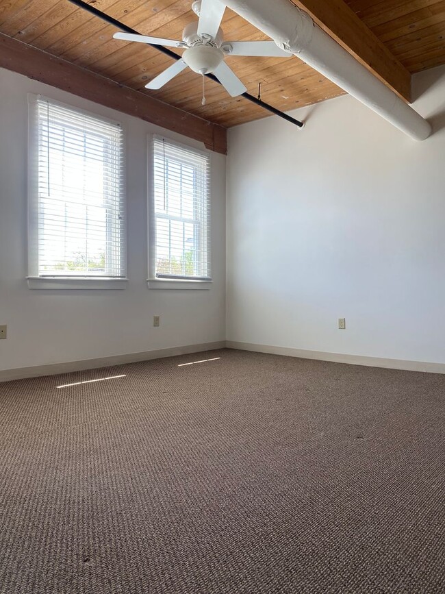 Photo - Bostonian Shoe Lofts