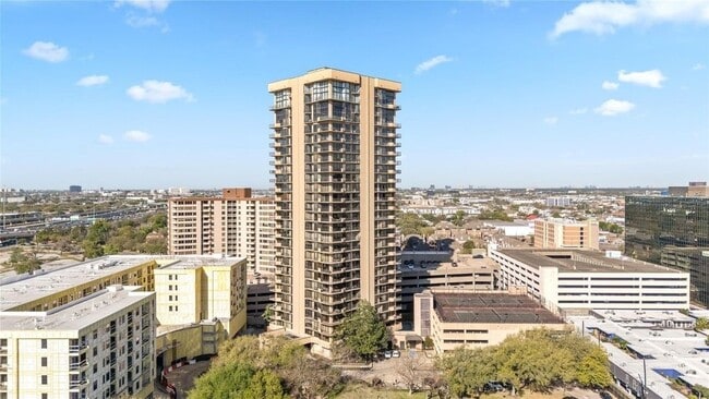 Building Photo - 3350 McCue Rd Unit 1703