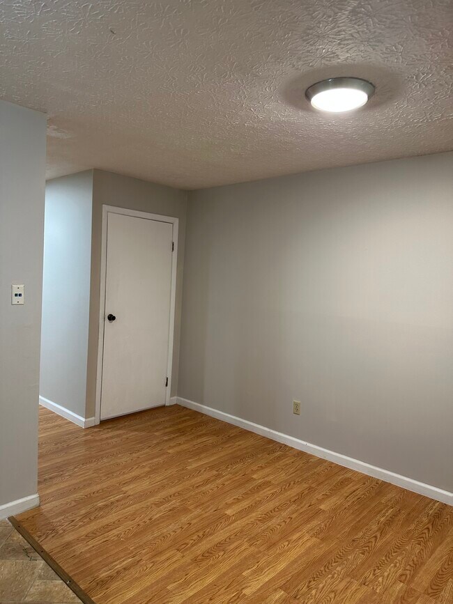 Photo - 2536 Sandbury Blvd