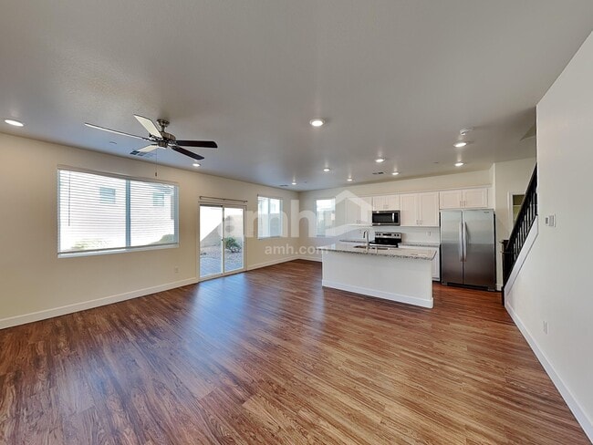 Photo - 326 Timber Kate Pl