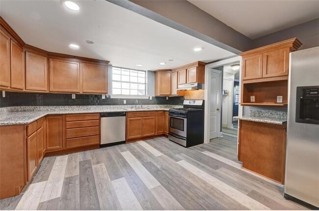 Photo - 5923 General Haig St