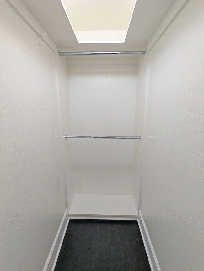 Photo - 1335 S Carmelina Ave Unit 101