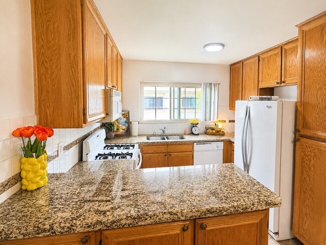 Photo - 8306 W Manchester Ave Unit 8306 Manchester ave
