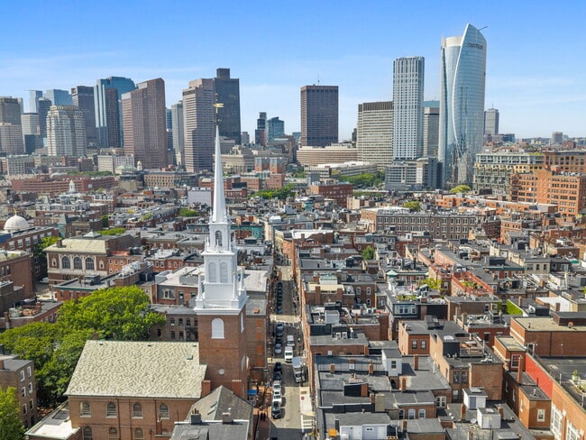 Photo - 176 Salem St Unit 2