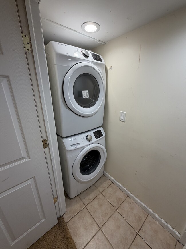 Photo - 5 Ovid St Unit 2