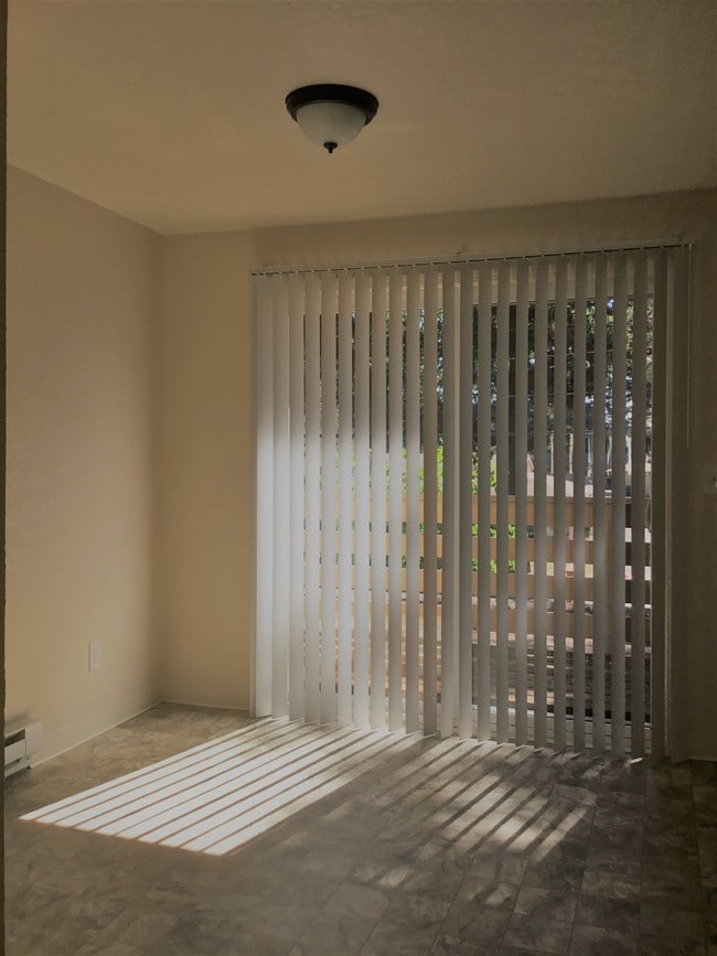 2HABITACIONES: ÁREA DE COMEDOR - Cascade Firs