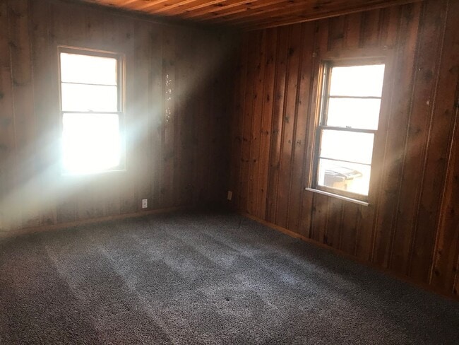 Photo - 2 Bedroom House - Pet Friendly