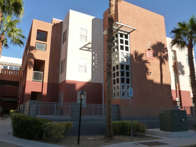 Building Photo - 71 E Agate Ave Rental