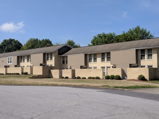 Photo - 3807 Pembrook Ct Apartment Unit A-2