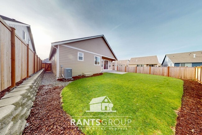 Photo - Newer Rambler in Hawks Prairie! Easy JBLM Commute!