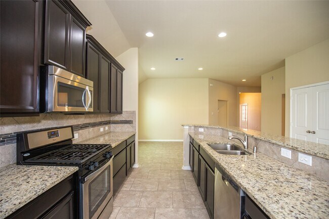 311 Lockridge Hill Ln