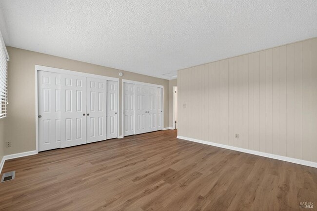 Photo - 4533 Hillview Ct