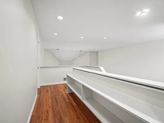 7 Sanctuary Dr Unidad A