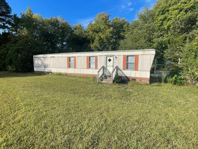 Photo - Come take a look at this 2 bedroom 1 bath ...