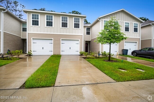Building Photo - 5939 Creekside Crossing Dr Rental