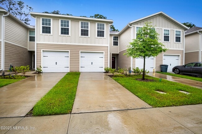Photo - 5939 Creekside Crossing Dr Condo