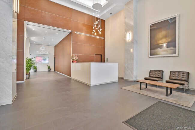 Building Photo - 4 Martine Ave Unit 1120