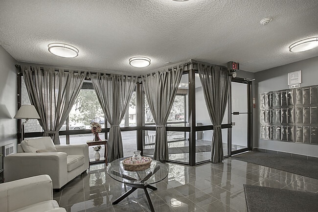 Photo - 263 Millard Street