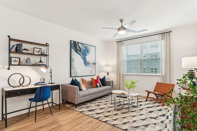 Photo - Allora Ashley Park