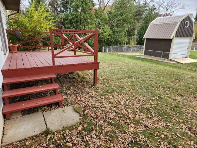 Photo - 2845 Woodale Ave