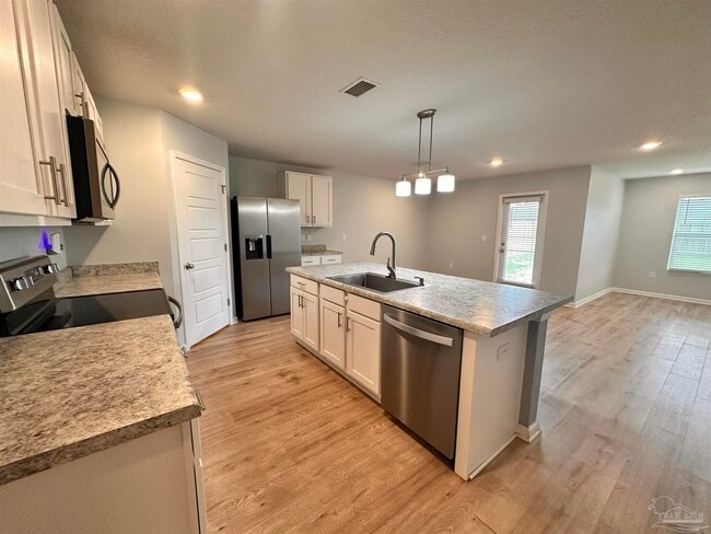 Photo - 1040 Lovebird Ct