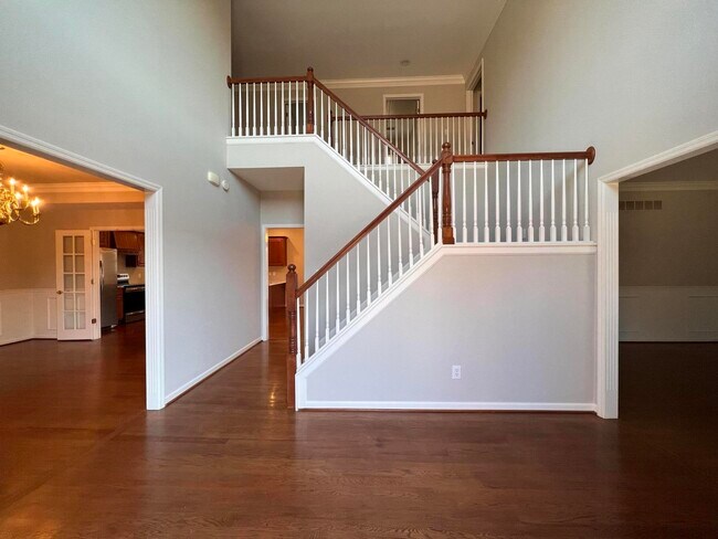 Photo - 4320 Creek Valley Way