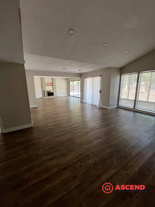 Photo - Beautiful 4 Bedroom home.