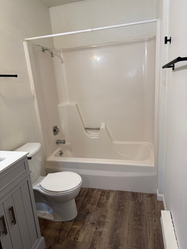 Photo - 606 N Main St Unit #7