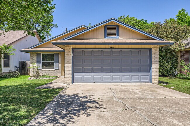 Photo - 13910 Merseyside Dr