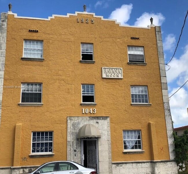 Building Photo - 1043 NW 2nd St Unit 9 Rental