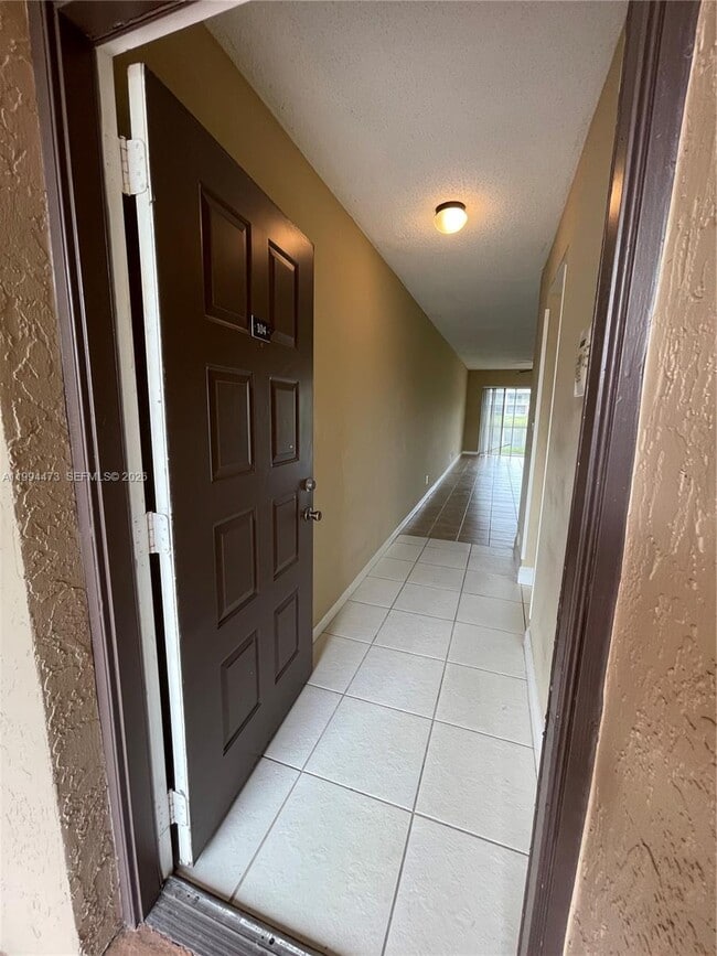 Photo - 2829 N Course Dr Unidad 104