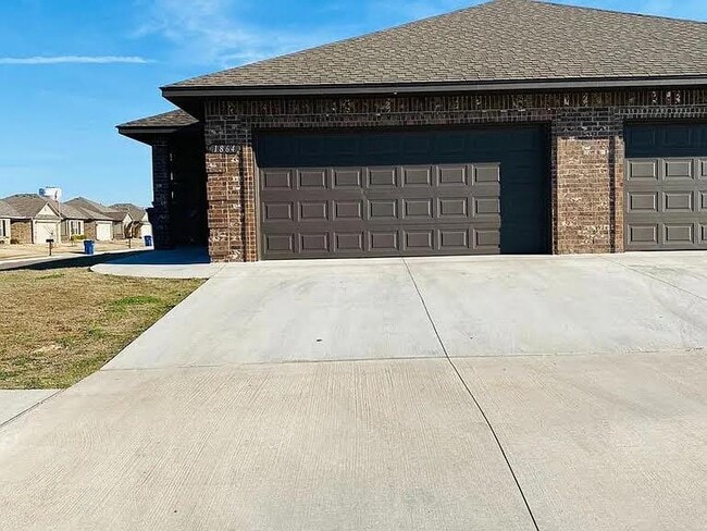 Building Photo - 1864 Post Oak Rd Rental