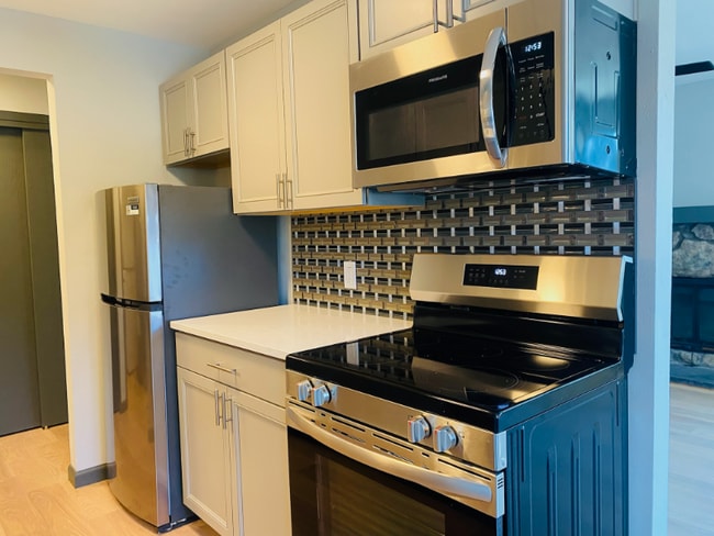 Photo - 17453 E Mansfield Ave Unidad 102EL
