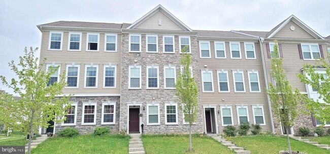 Building Photo - 2873 Burrows Ln