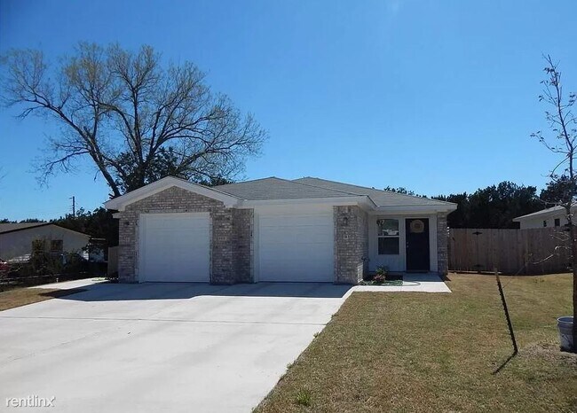 Photo - 2 br, 2 bath Duplex - 1418 Shoshoni Trl Ap...