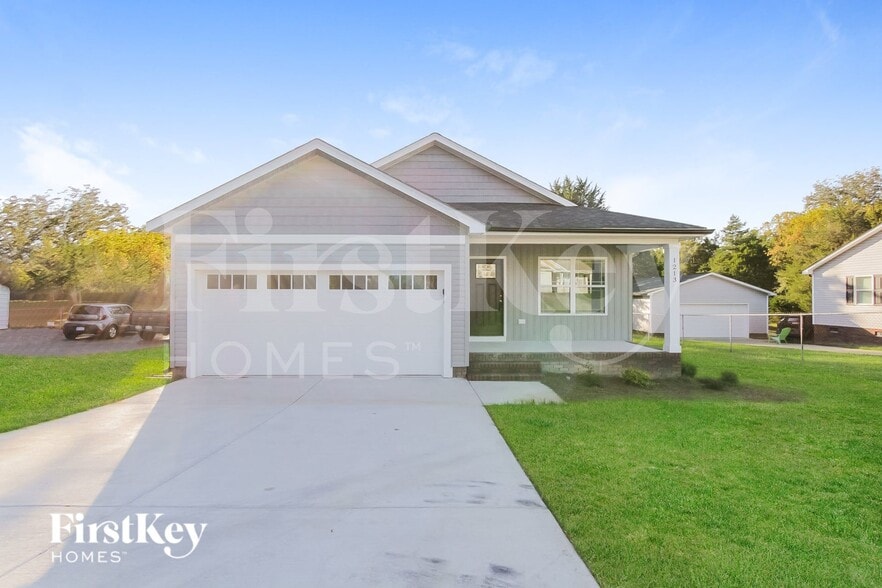 1213 Carolyn Ave